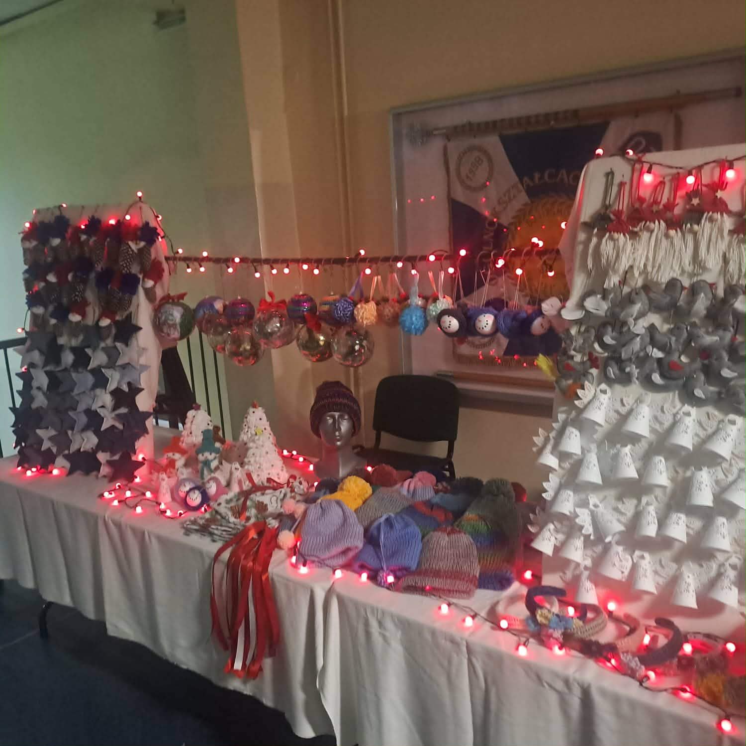 Świąteczny Kiermasz Świetliczaków