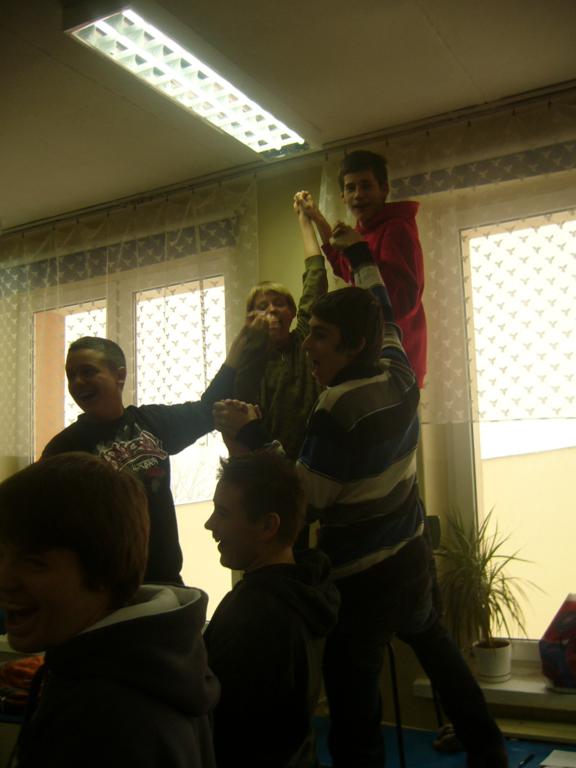 Rok 2010 - klasa II b podczas warsztatów