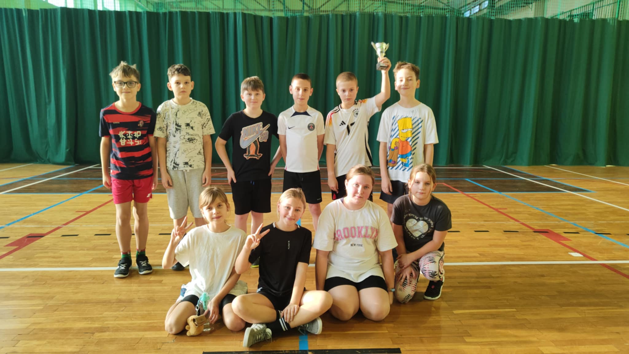 Szkolne zawody klas IV w dwa ognie Szkolne zawody klas IV w dwa ognie