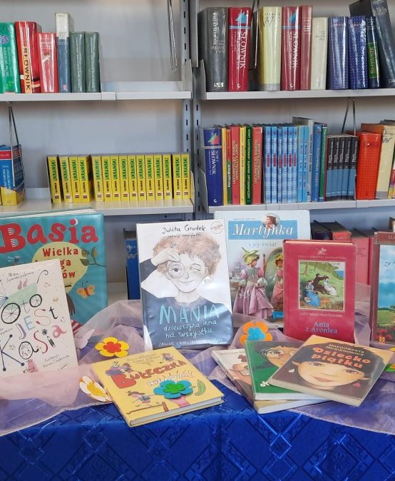 Dzień Kobiet w bibliotece szkolnej